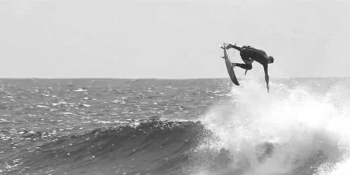 escuela de surf en cantabria chippa wilson way back