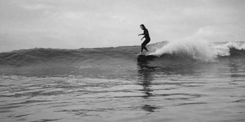 escuela de surf en cantabria by the water