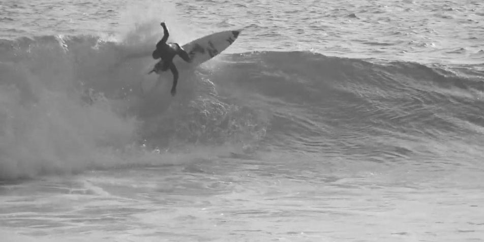 escuela de surf en berria jonathan feather