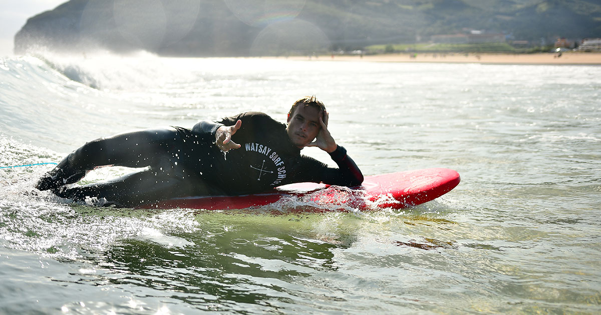 Aprender a hacer surf - Aron legaz
