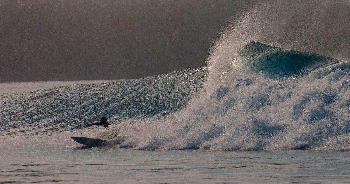 En qué tipo de olas tenemos que comenzar a surfear