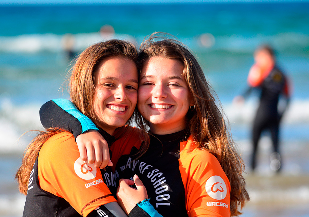 Watsay escuela de surf en cantabria