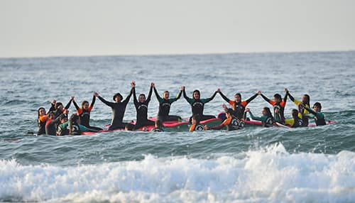 Campamentos de surf para grupos