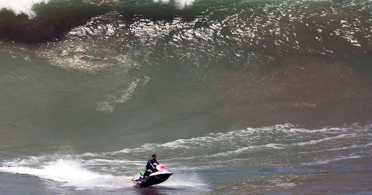 olas-mas-grandes-espana-playa-gris