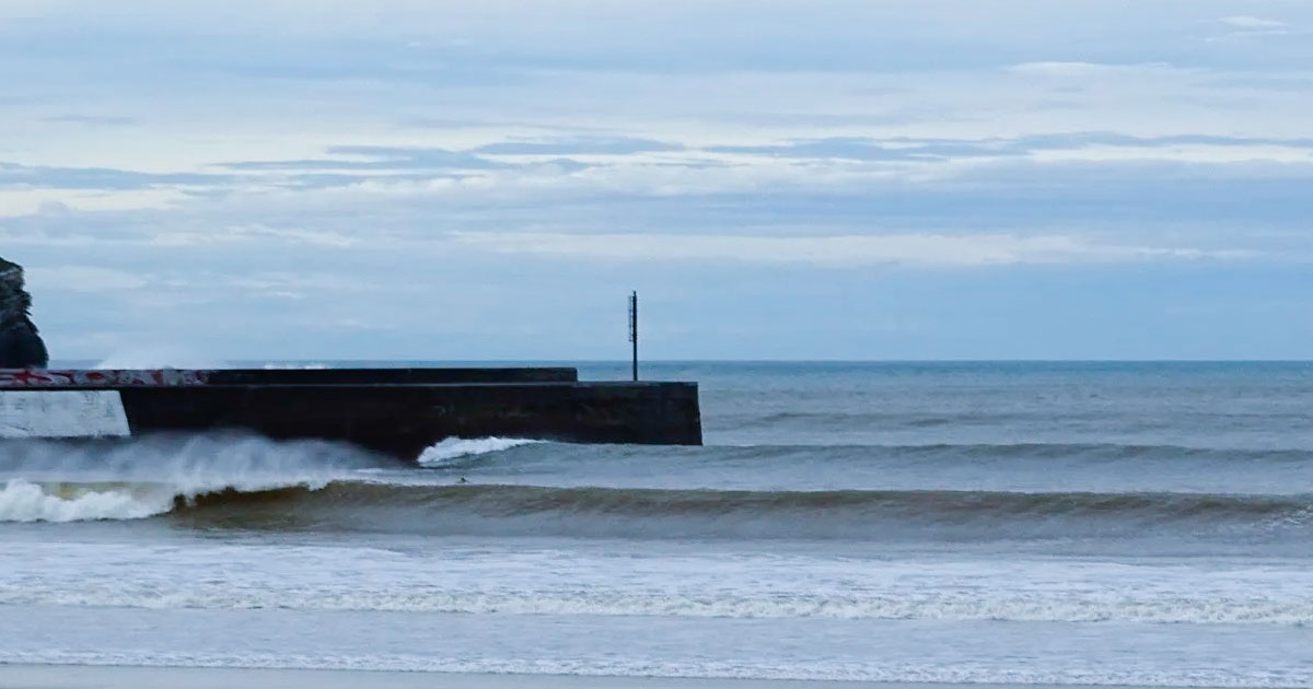 hacer-surf-pais-vasco-plentzia