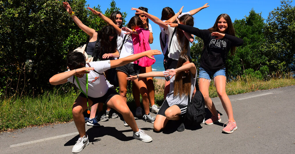 Campamentos surf y programas colegios