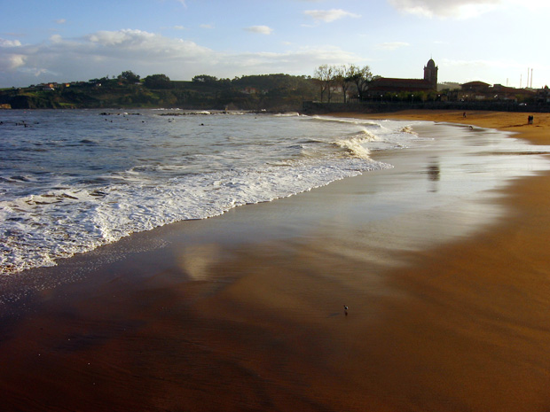 Hacer surf en luanco