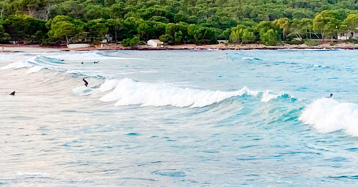 Agulla Mallora - Surf en las Baleares